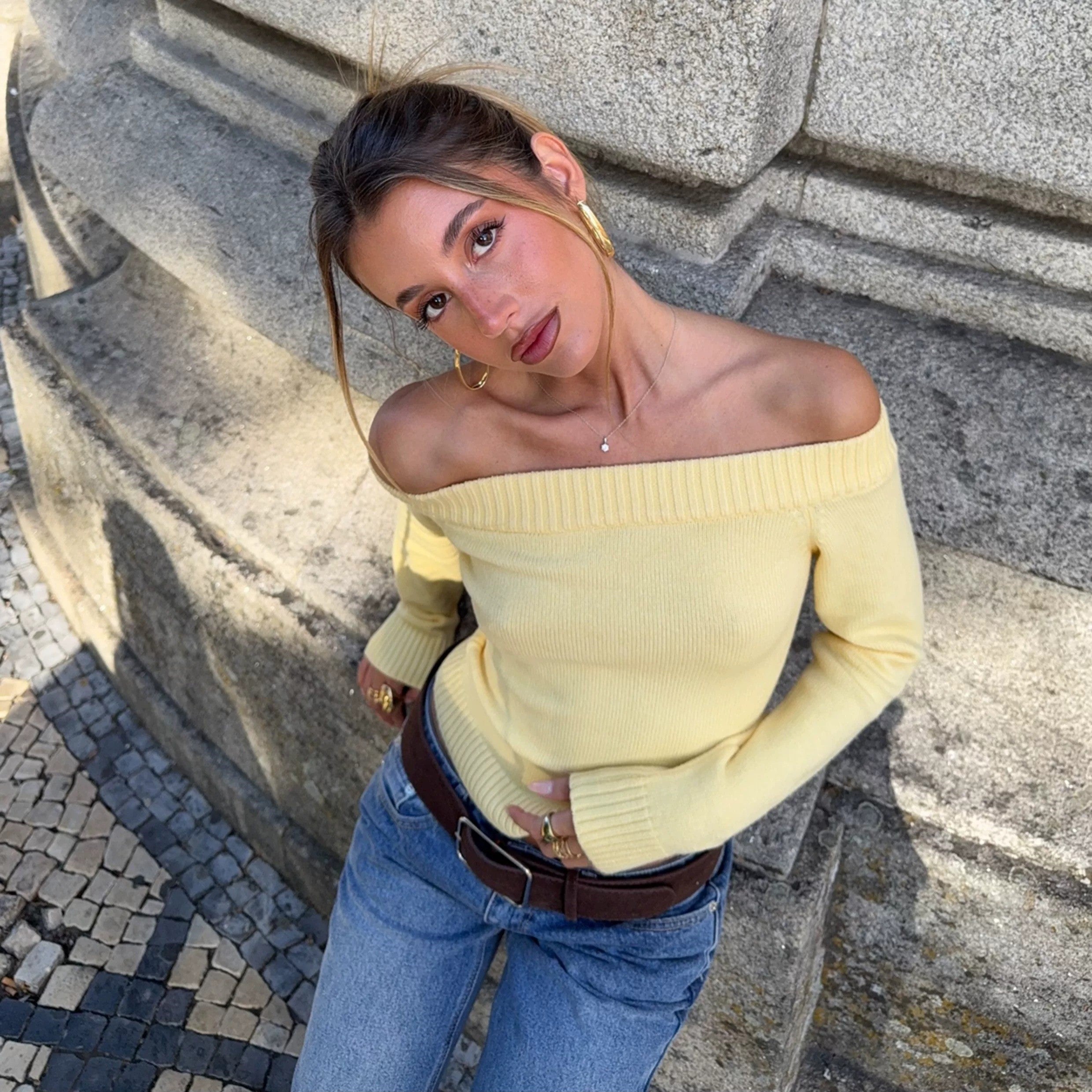 Sunniva Off-Shoulder Knit Top