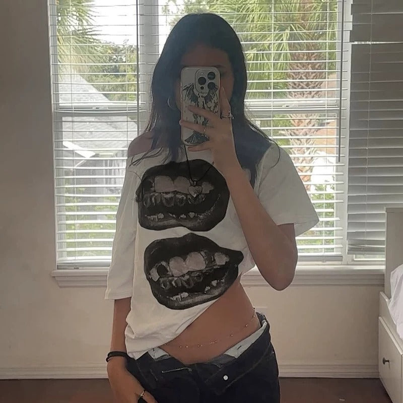Arlette Graphic Lips Oversized T-Shirt