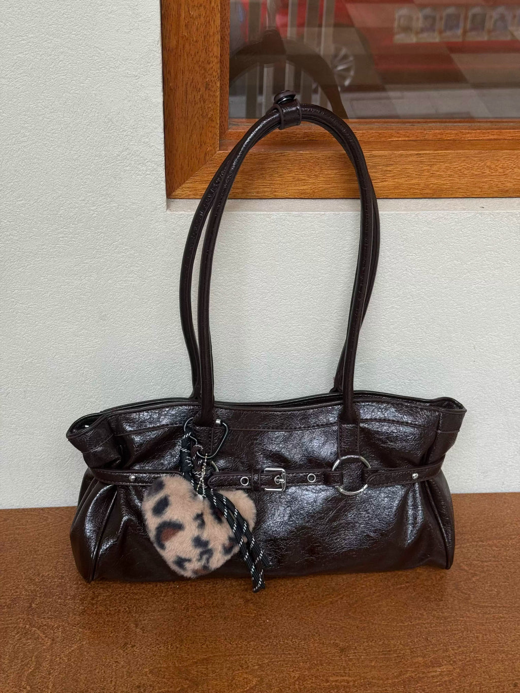 Cecily Vintage Waxed Leather Buckle Tote Bag
