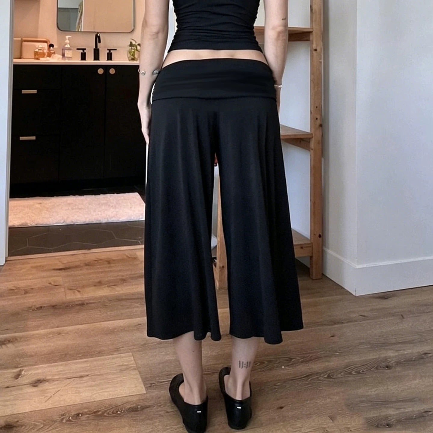 Zelia High-Waist Wide-Leg Capri Pants