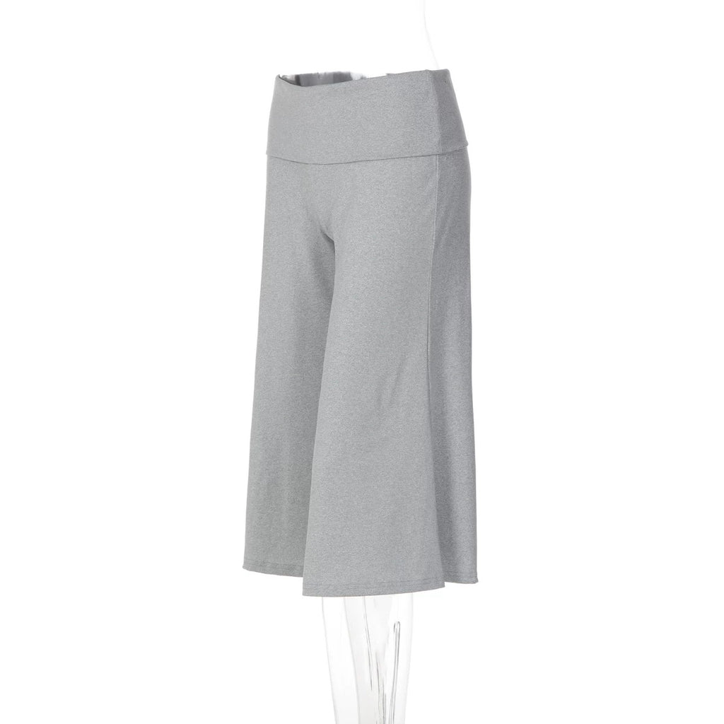 Gwen Halter Top & Foldover Capri Pants Set