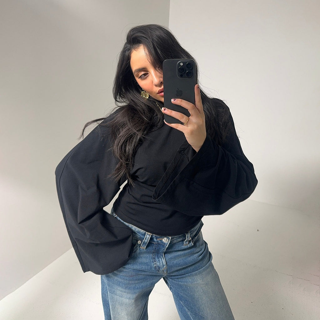 Long Sleeve Fitted Cropped Top