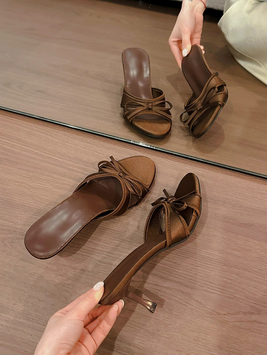 Veronica Bow-Detail Heeled Mules