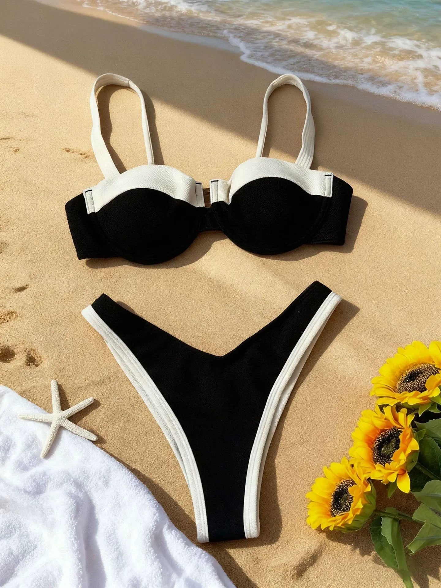 Sora Contrast Trim Bikini Set