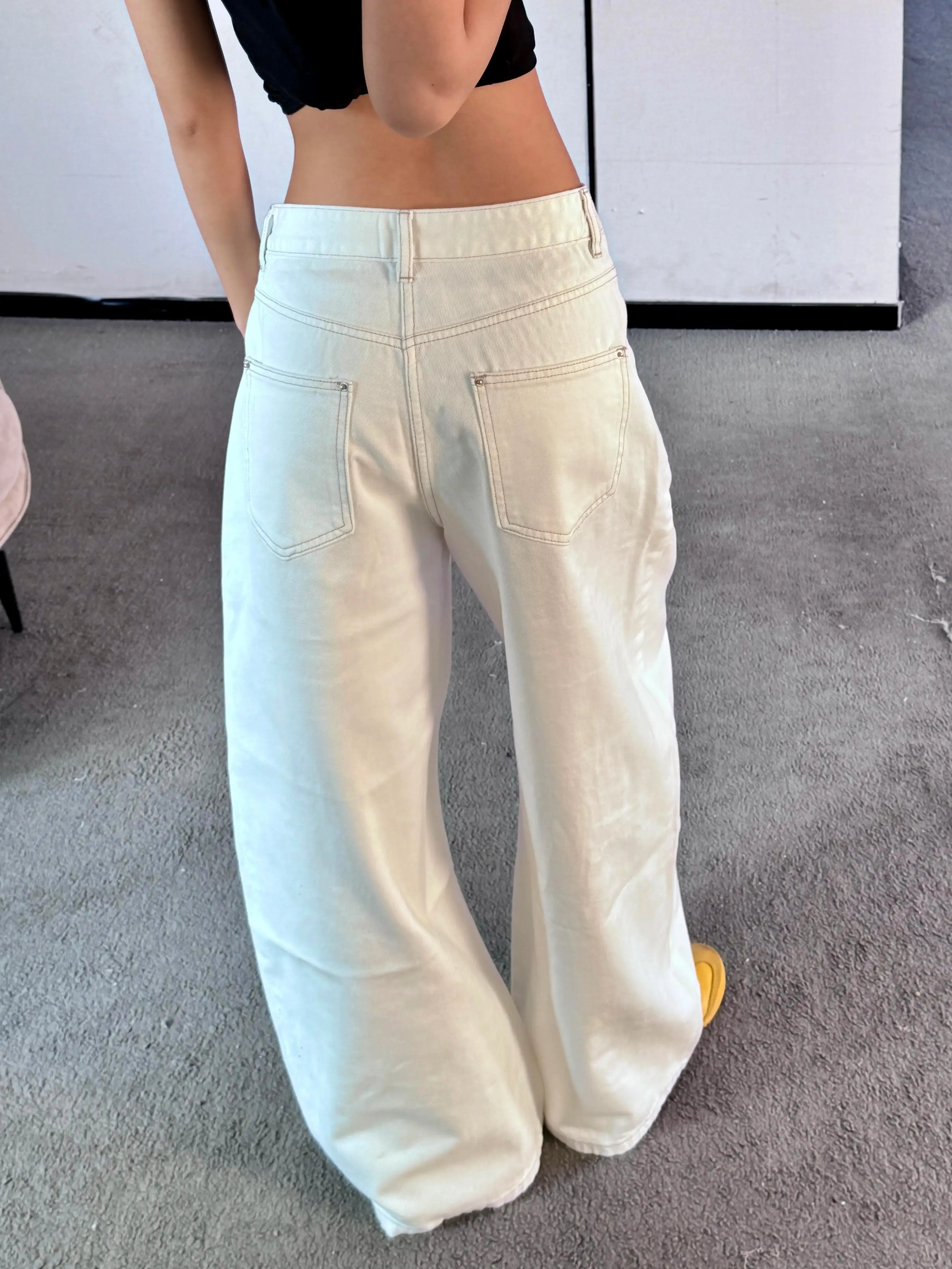 Livia Vintage Embroidered Wide-Leg Jeans